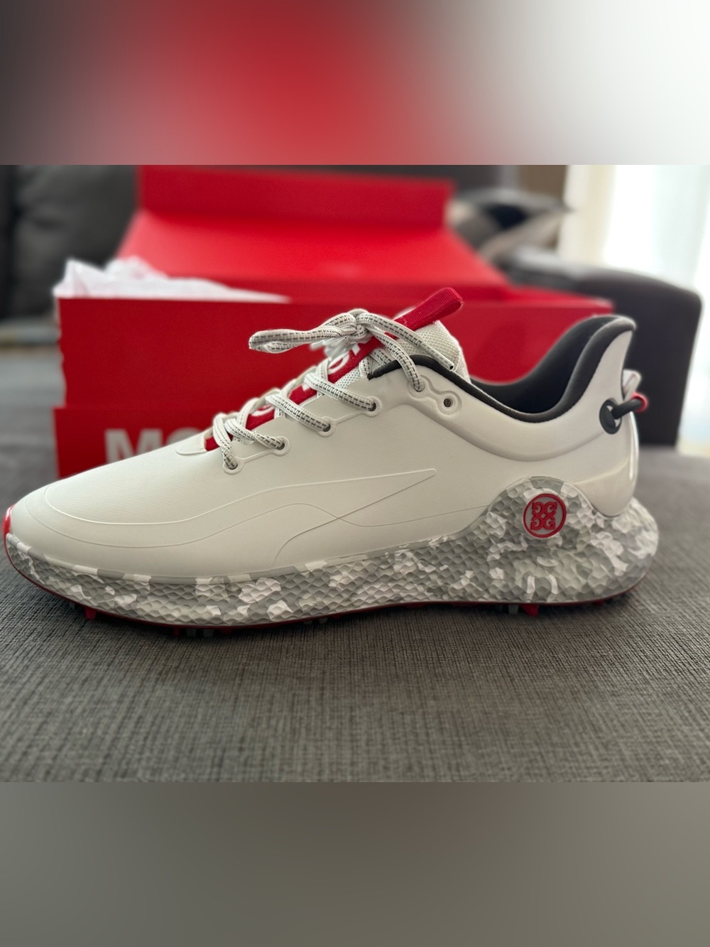 G/FORE MG4+ 02 G/LOCK Camo Mid Sole Golf Shoe in S/CHA White and Gray